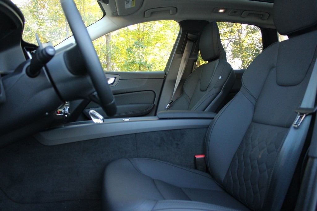 New 2026 Volvo XC60 B5 Plus SUV