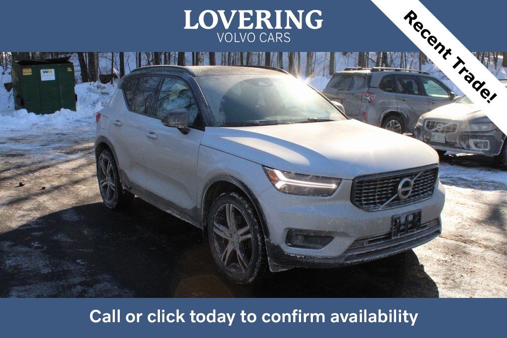 2021 Volvo XC40 R-Design