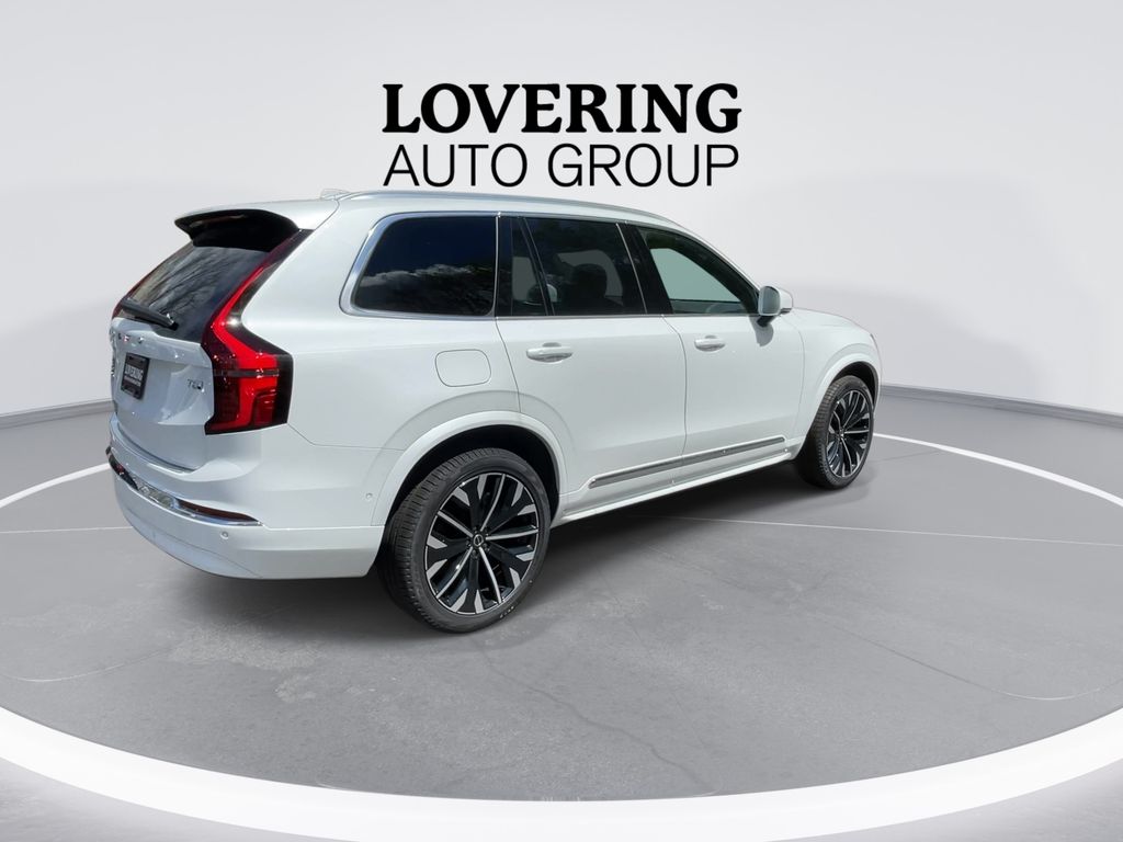 2026 Volvo XC90 Plus - Photo 8