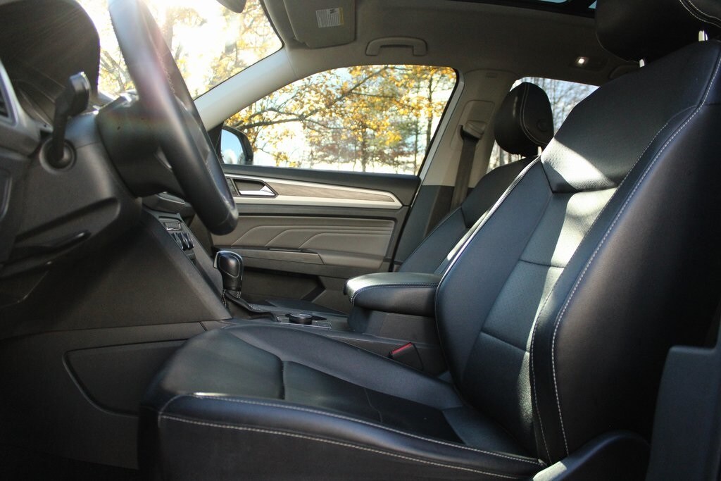 2021 Volkswagen Atlas SE Technology photo 2