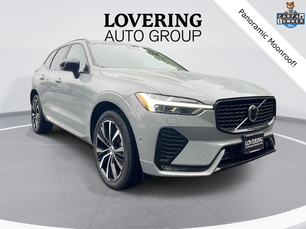 2024 Volvo XC60 B5 Plus Dark Theme AWD's photo