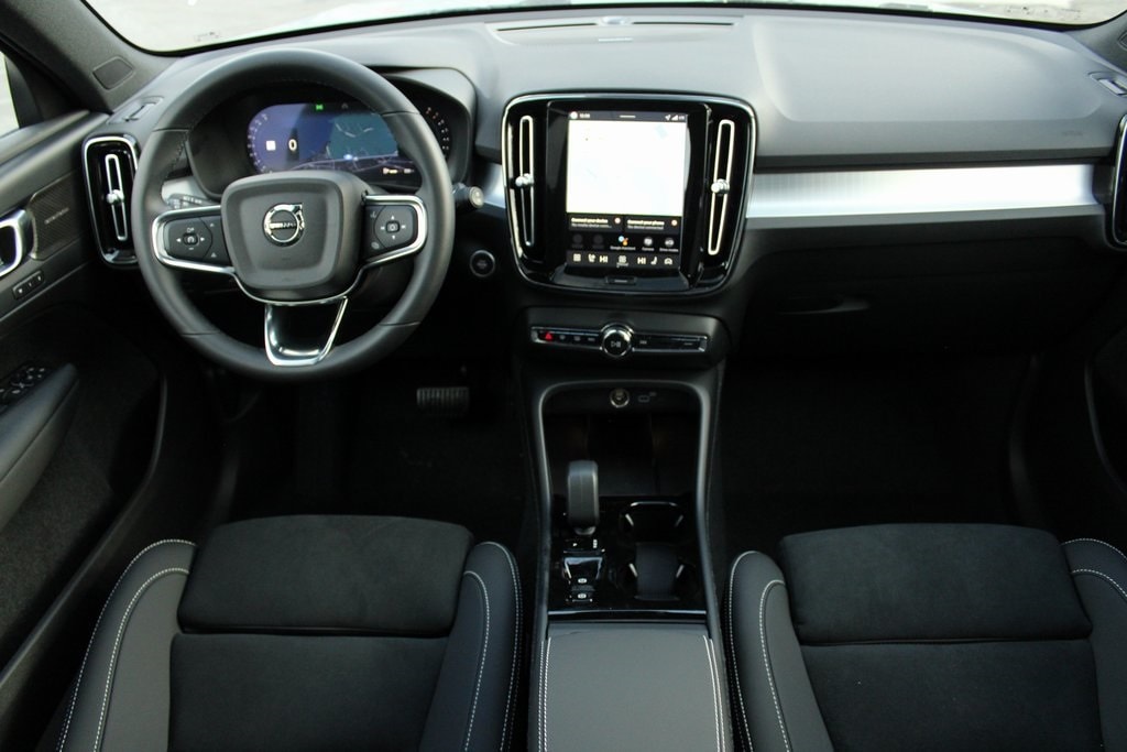 New 2026 Volvo XC40 B5 Ultra Black Edition SUV