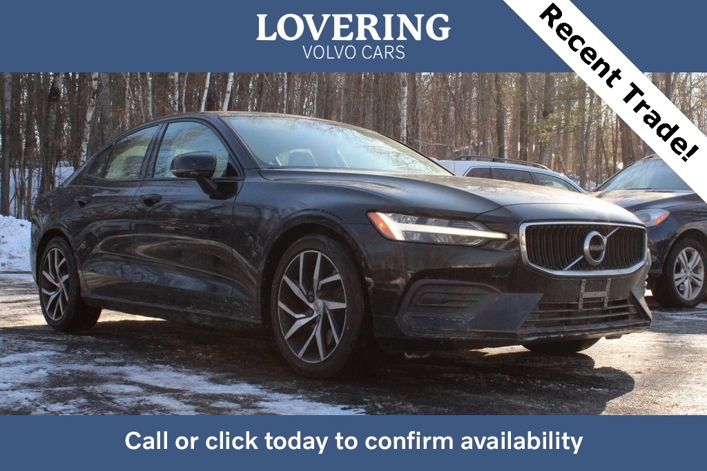 2020 Volvo S60 Momentum's photo