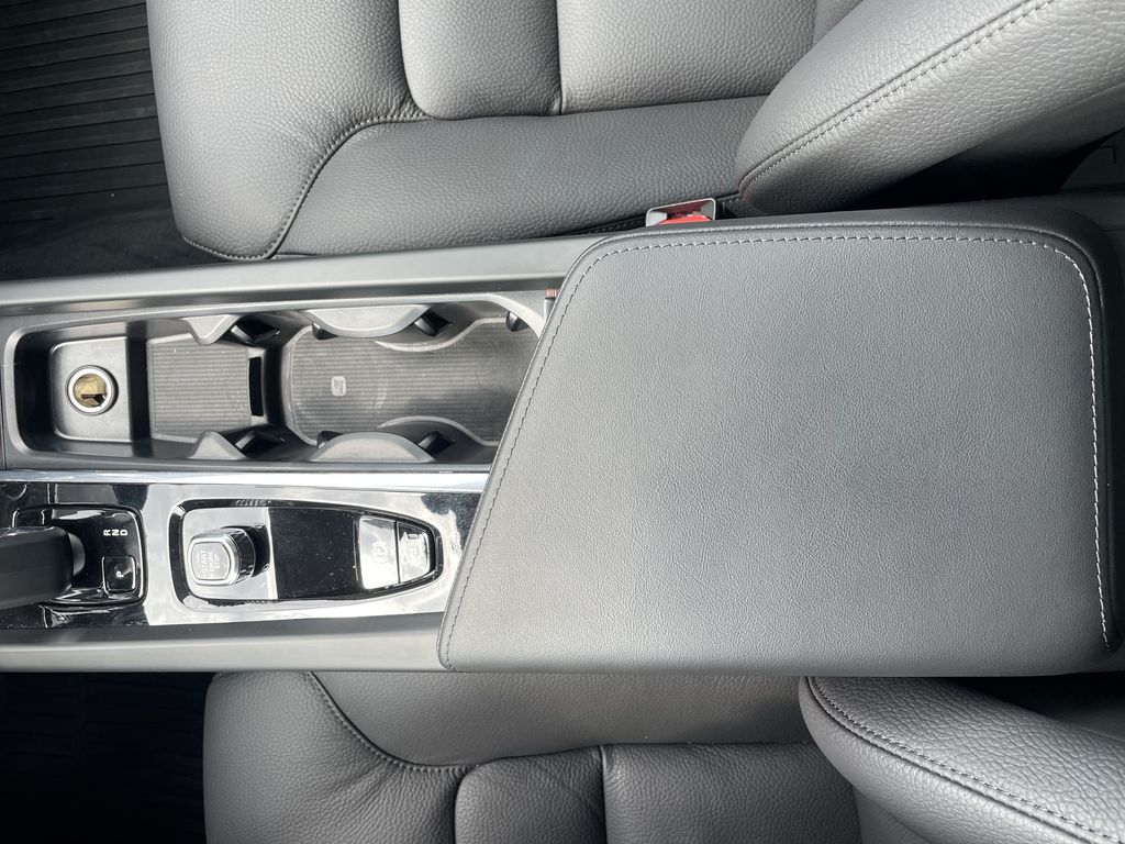 2026 Volvo V60 Cross Country Plus - Photo 24