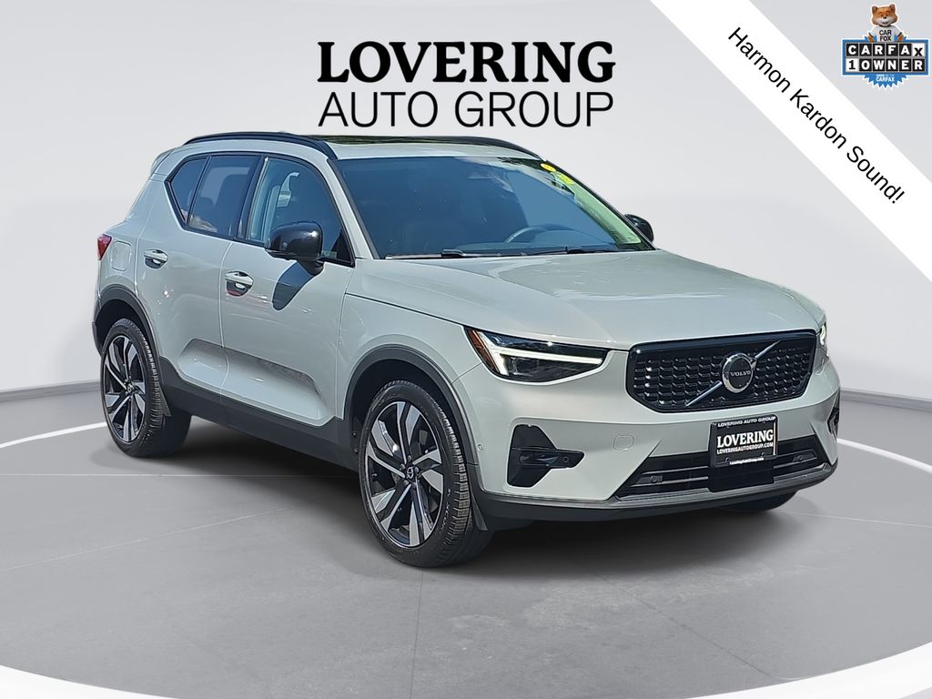 2024 Volvo XC40