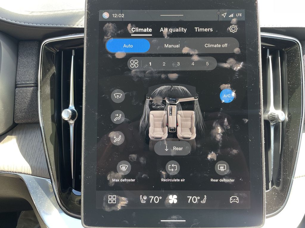 2026 Volvo XC90 Ultra - Photo 17