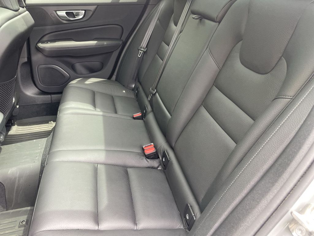2026 Volvo V60 Cross Country Plus - Photo 15