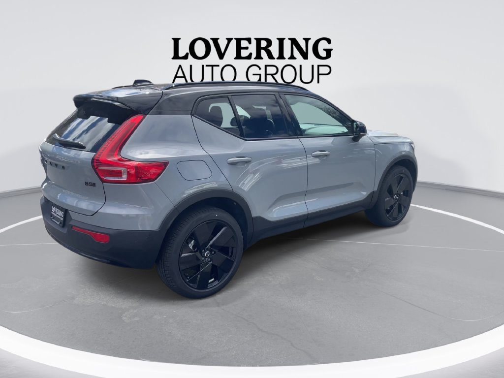 2026 Volvo XC40 Ultra Black Edition - Photo 9