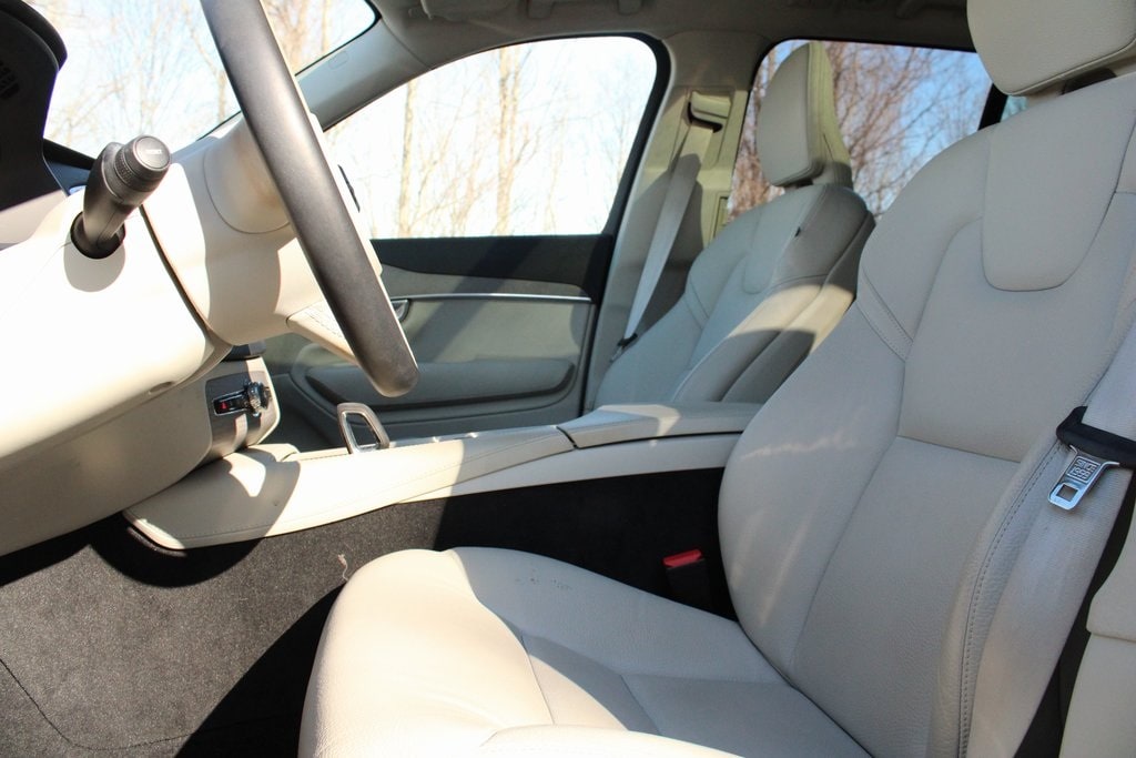 Used 2024 Volvo XC90 Recharge Plug-In Hybrid T8 Plus Bright Theme 7 Passenger SUV