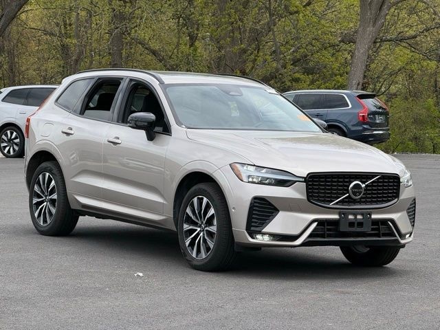 2025 Volvo XC60 B5 Plus SUV