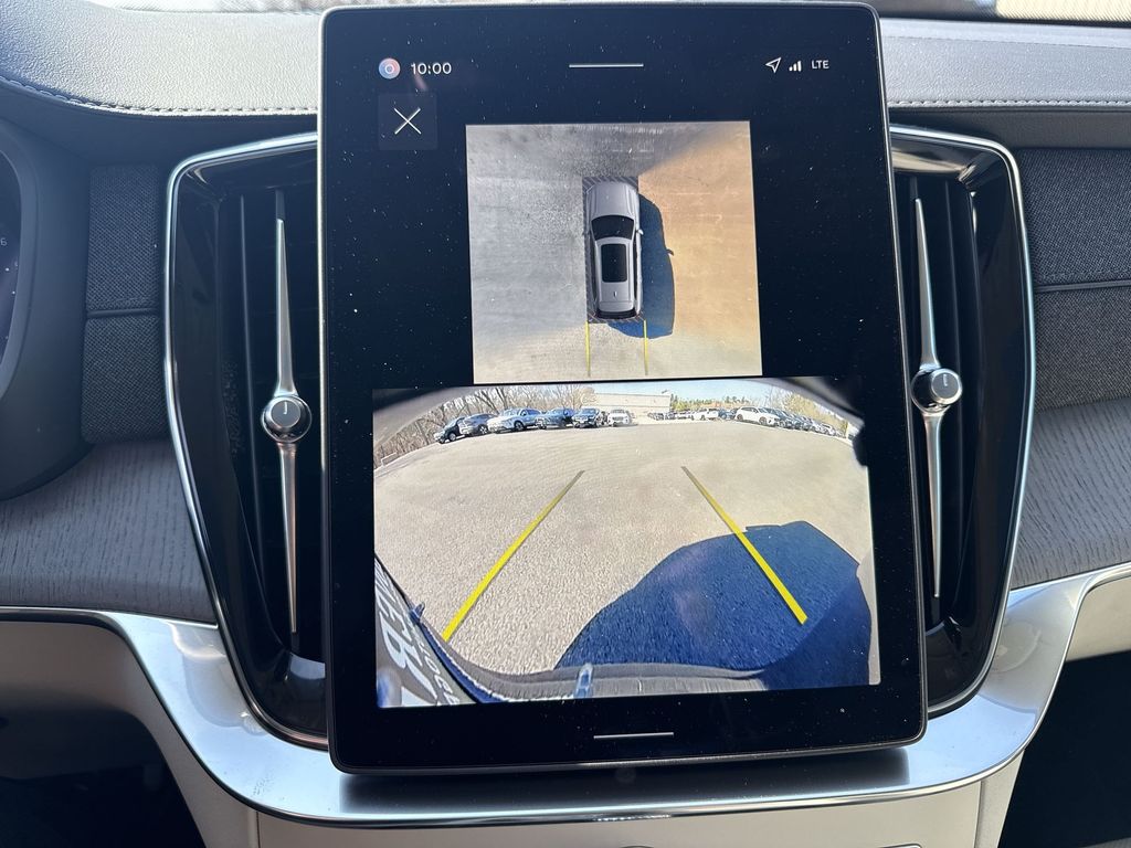 2026 Volvo XC90 Ultra - Photo 17
