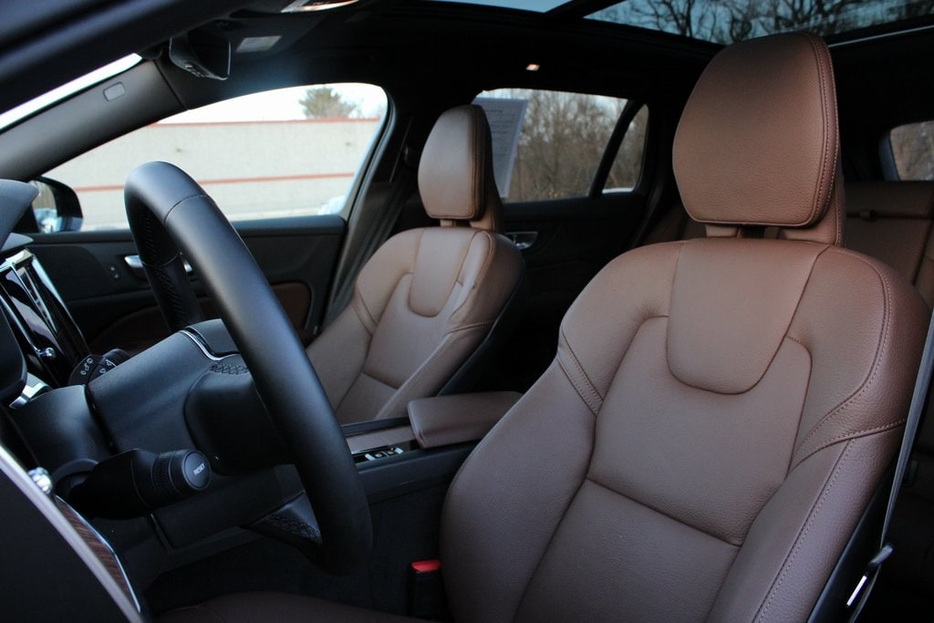 Certified 2025 Volvo V60 Cross Country B5 Plus Wagon