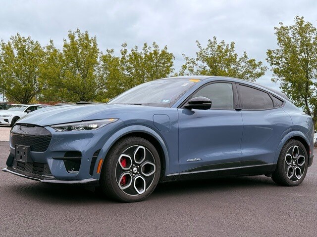 2023 Ford Mustang Mach-E GT photo 3