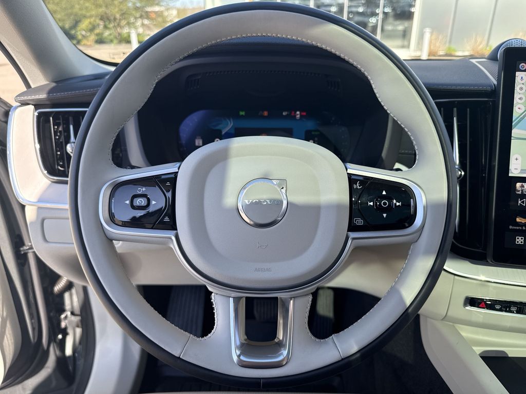 2026 Volvo XC60 Ultra - Photo 14