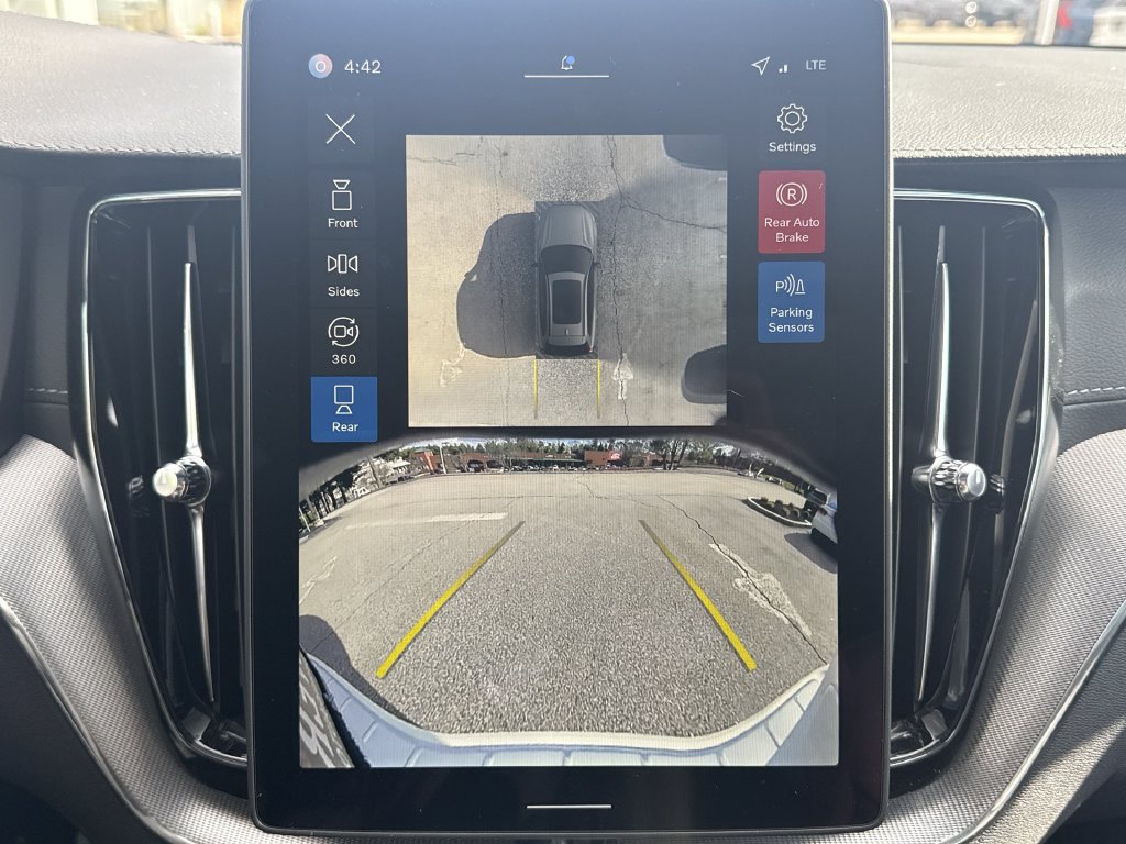 2026 Volvo XC60 Ultra - Photo 18