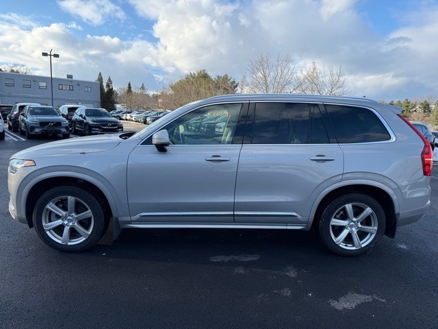 2024 Volvo XC90 B5 Core photo 3