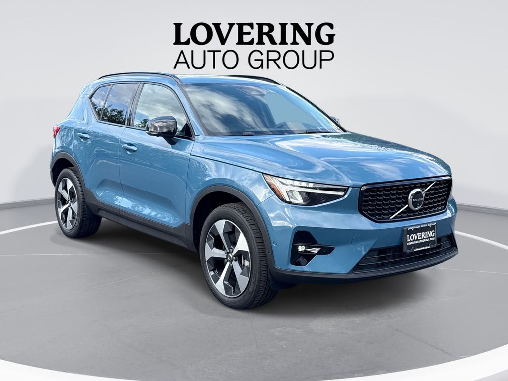 2024 Volvo XC40