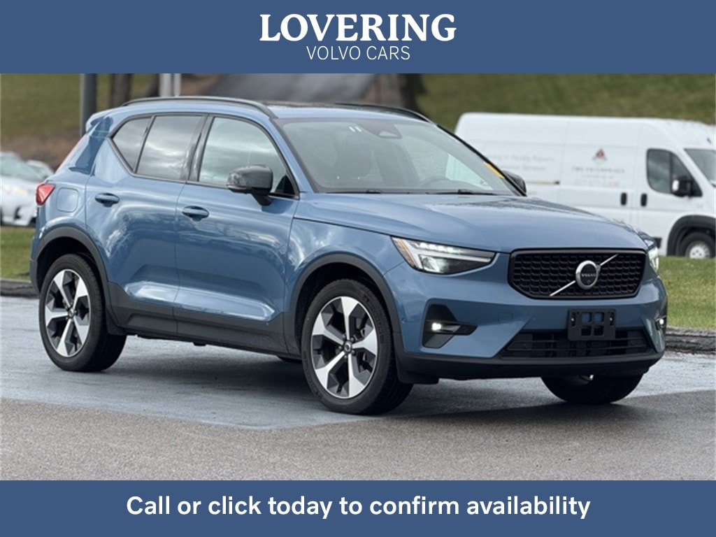 2025 Volvo XC40 Plus's photo