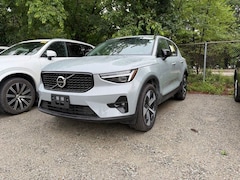 2026 Volvo XC40 B5 Plus SUV