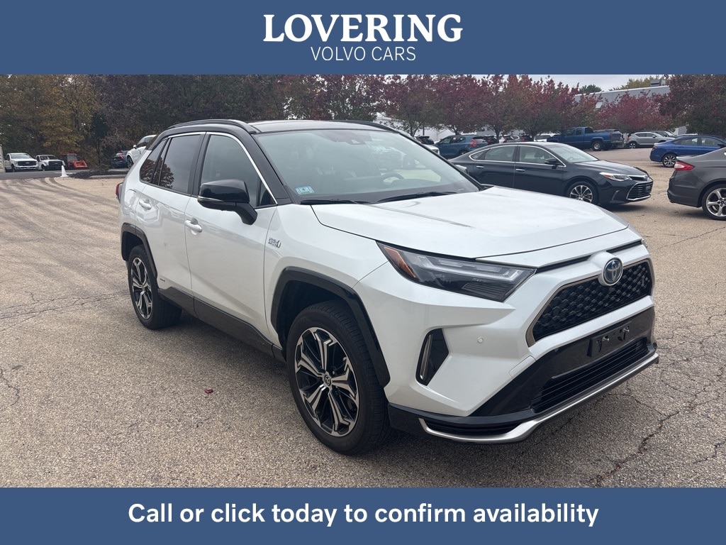 2024 Toyota RAV4 XSE's photo
