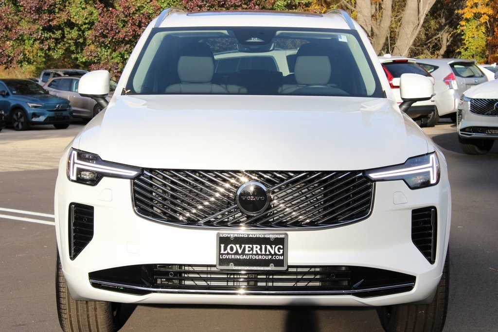 New 2026 Volvo XC90 B5 Core SUV