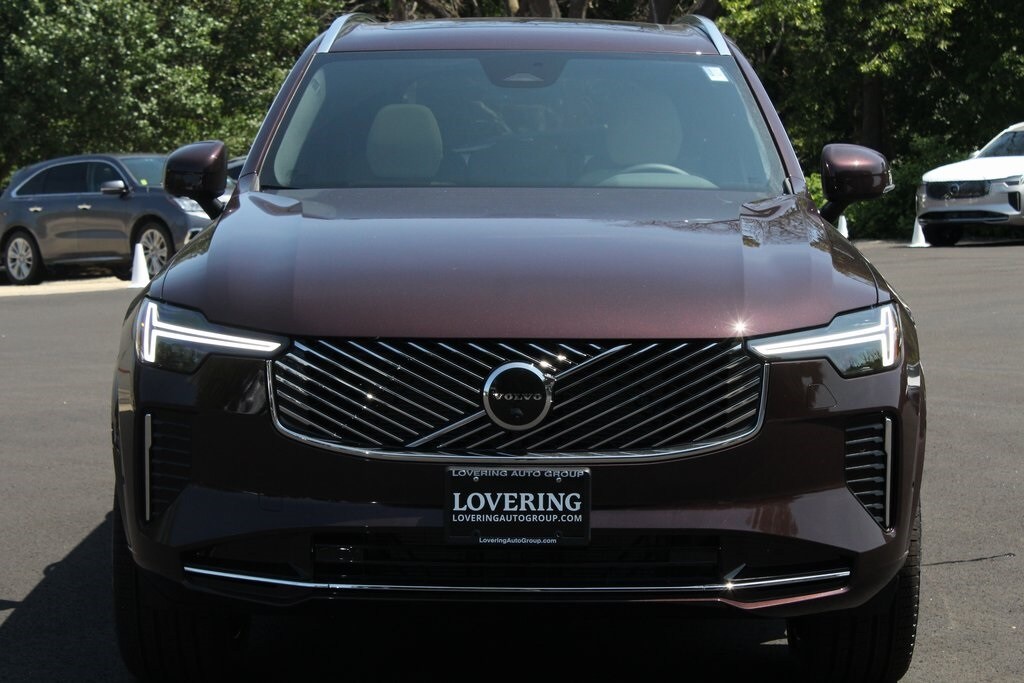 2026 Volvo XC90 B5 Plus photo 2