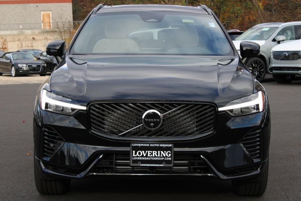 New 2026 Volvo XC60 plug-in hybrid T8 Plus SUV