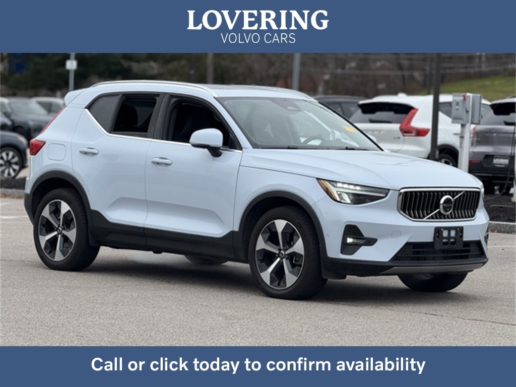 Certified 2025 Volvo XC40 B5 Plus Bright Theme SUV