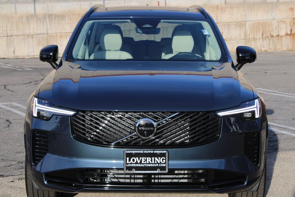 New 2026 Volvo XC90 B6 Ultra Dark Theme 6-Seater SUV