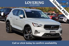 2025 Volvo XC40 B5 Core SUV