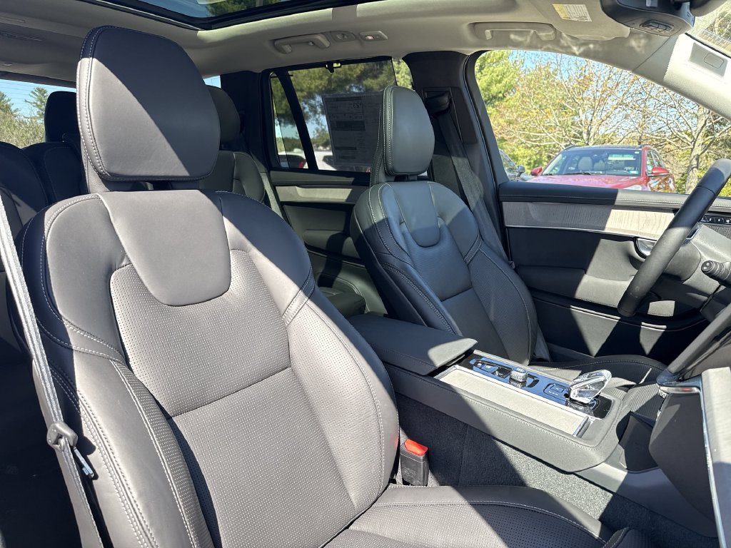 2026 Volvo XC90 Ultra - Photo 25
