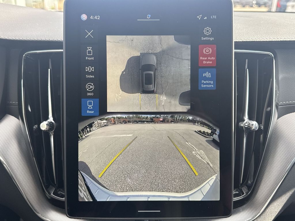 2026 Volvo XC60 Ultra - Photo 17