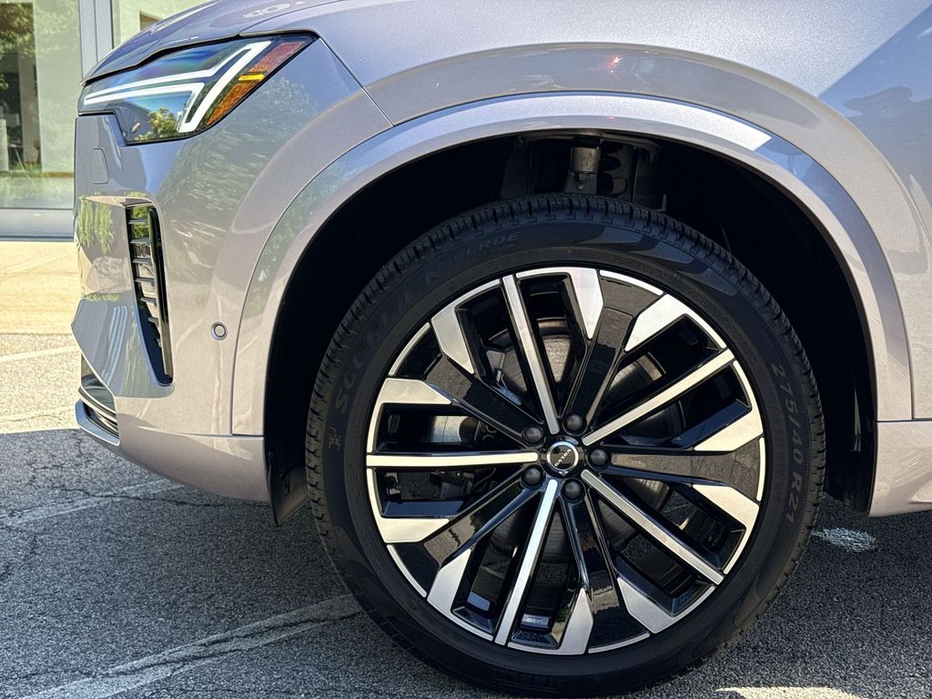 2026 Volvo XC90 Ultra - Photo 12