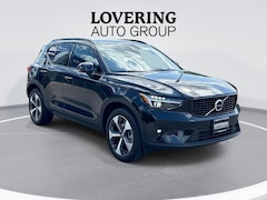 2026 Volvo XC40 B5 Plus SUV