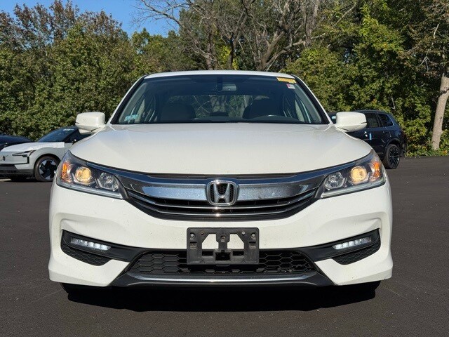 2016 Honda Accord EX-L photo 2