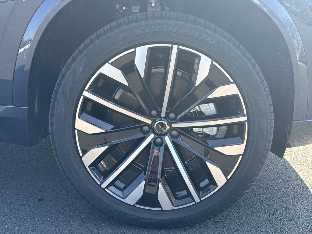 2026 Volvo XC90 Ultra - Photo 10