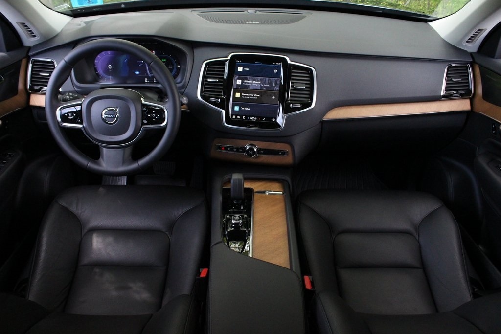 Certified 2023 Volvo XC90 Plus with VIN YV4H60CN7P1943416 for sale in Nashua, NH