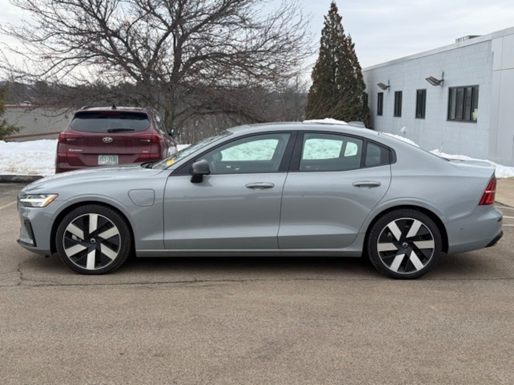 Certified 2024 Volvo S60 Recharge Plug-In Hybrid Ultimate Sedan