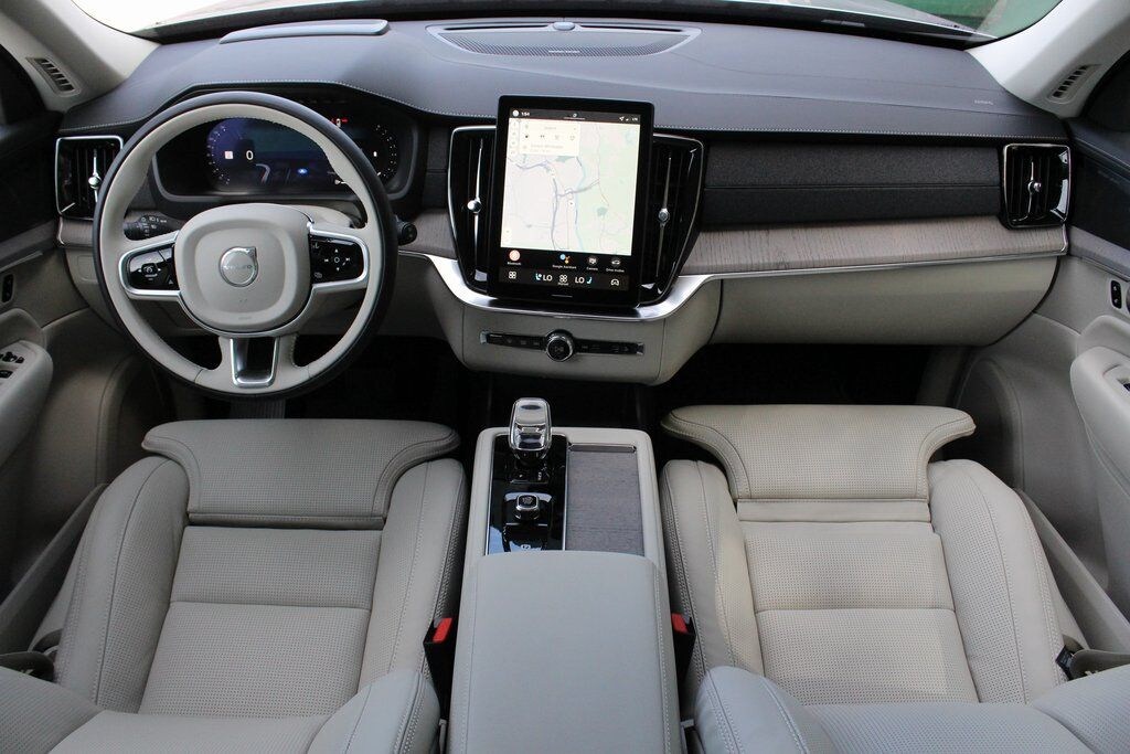 New 2026 Volvo XC90 B6 Ultra Dark Theme 7-Seater SUV