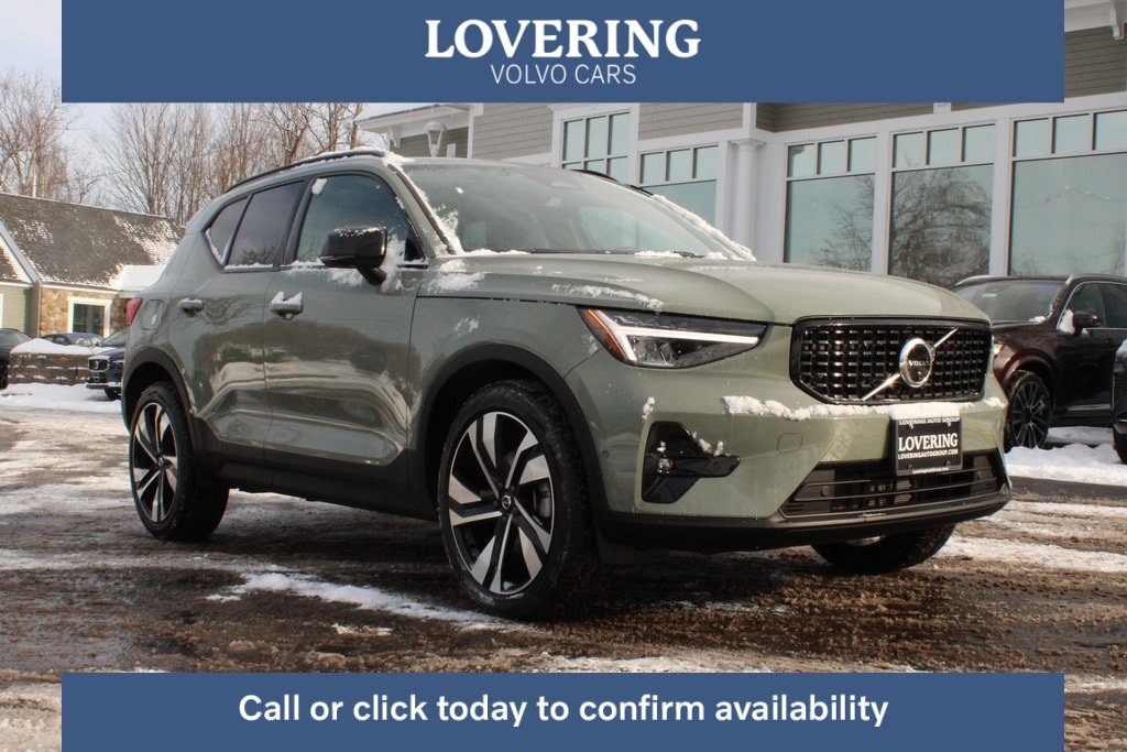 2023 Volvo XC40 Plus's photo