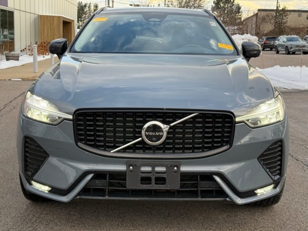 Used 2023 Volvo XC60 B5 Ultimate Dark Theme SUV