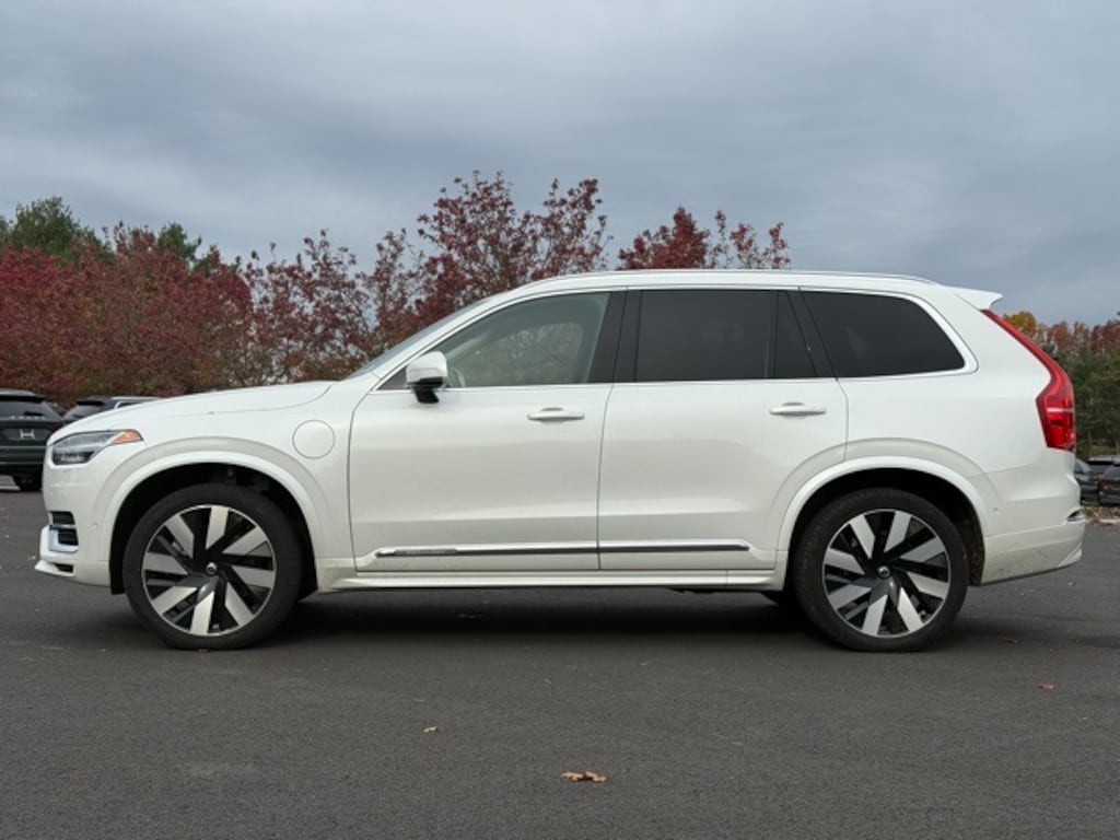 Certified 2024 Volvo XC90 Recharge Plug-In Hybrid T8 Plus Bright Theme 7 Passenger SUV