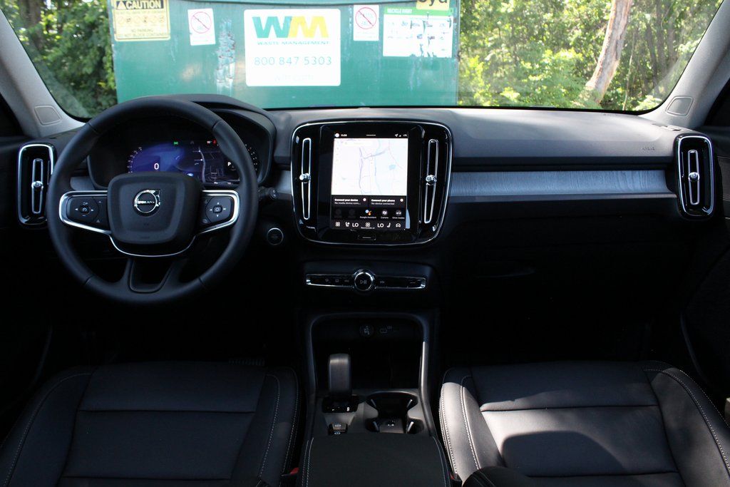 2026 Volvo XC40 Core - Photo 21
