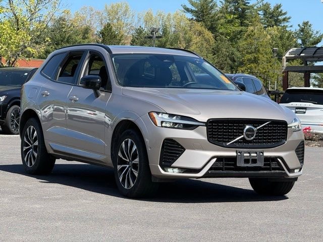 2025 Volvo XC60 B5 Plus SUV