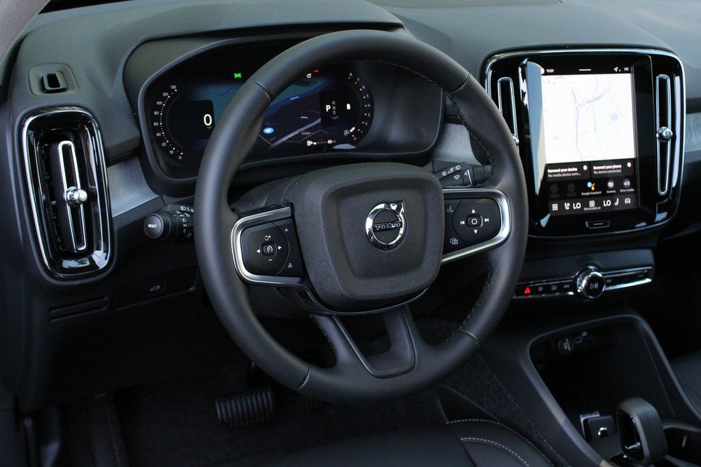2026 Volvo XC40 Core - Photo 15