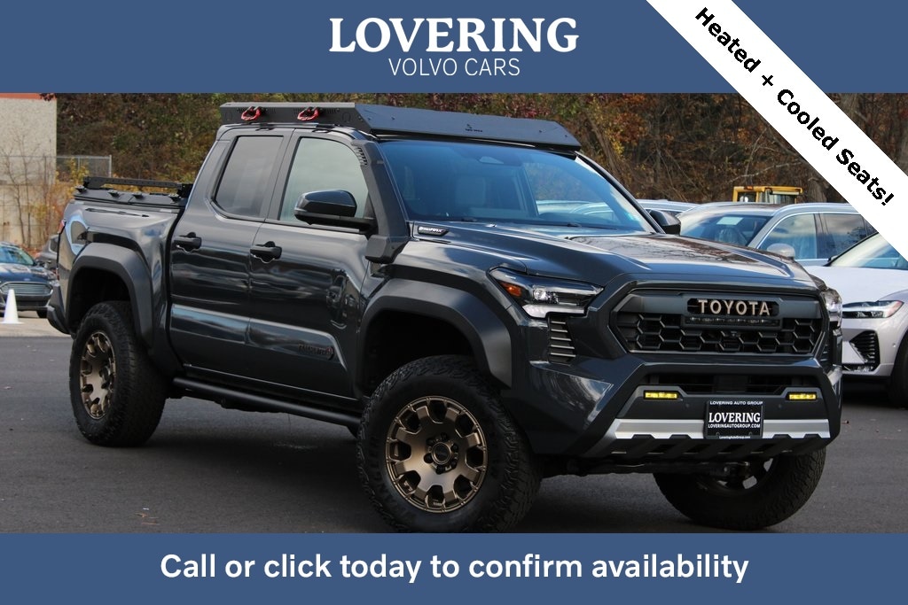 2024 Toyota Tacoma Trailhunter's photo