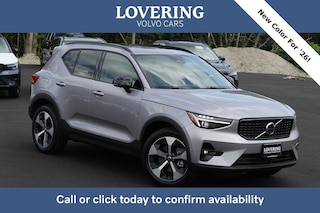 2026 Volvo XC40 B5 Plus AWD SUV