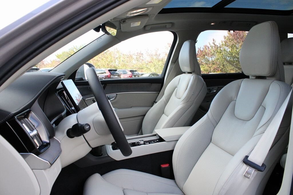 New 2026 Volvo XC90 B6 Ultra 7-Seater SUV