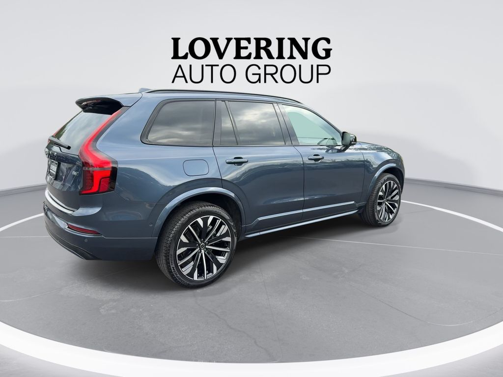 2026 Volvo XC90 Ultra - Photo 8