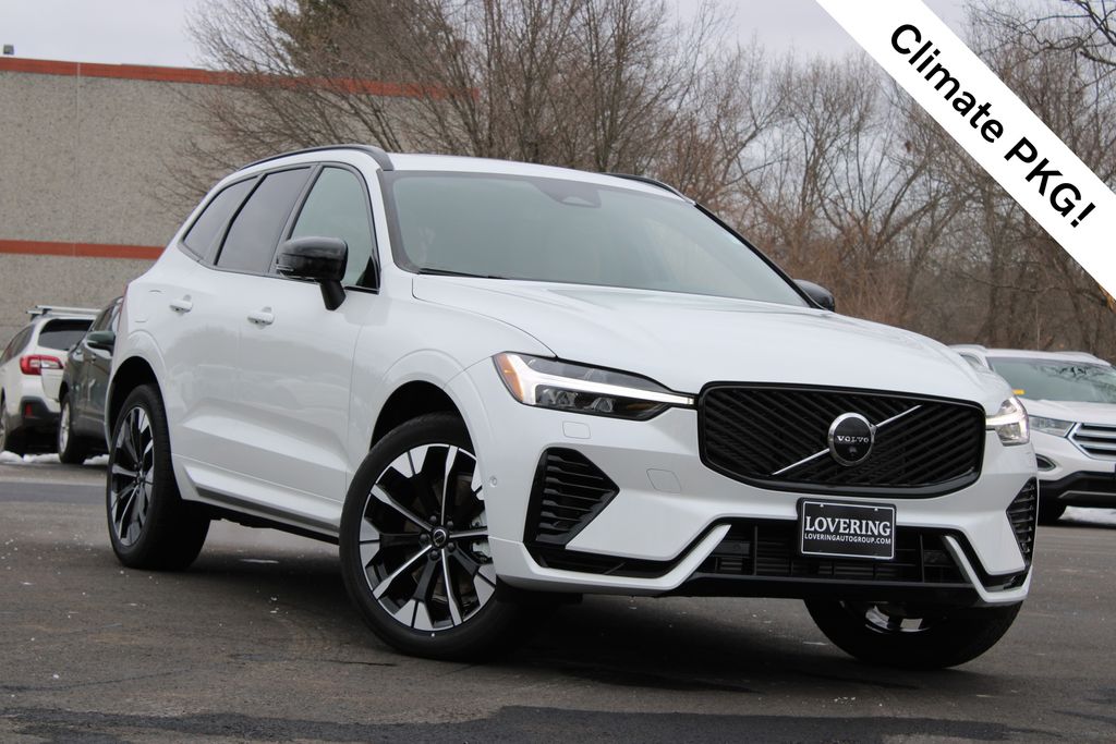 2026 Volvo XC60 plug-in hybrid SUV 